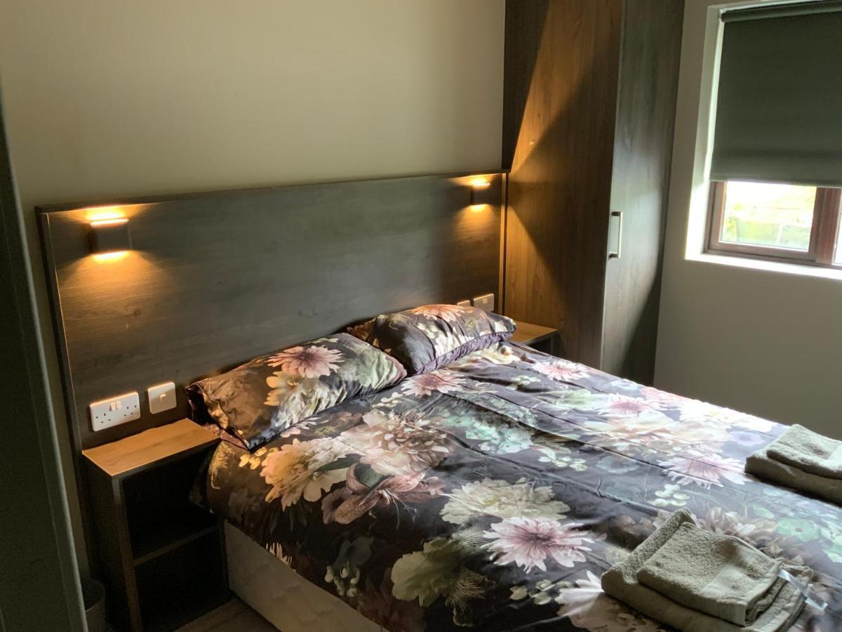Small,Smart,Tidy 2 Bed Apartment Galway Eksteriør billede